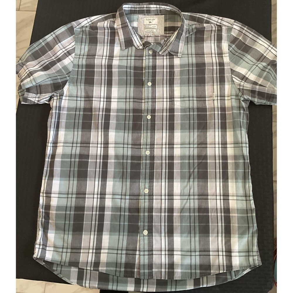 Quiksilver Shirt Mens Extra Large‎ Gray Blue Plaid Button Up Short Sleeve Casual